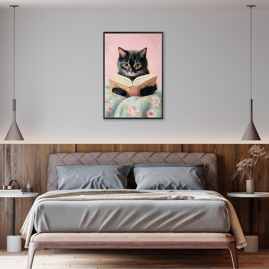 Vintage Cute Cat Canvas Wall Art Funny Cat Covered With Quilt Reading A Book Poster Trendy Cat Lovers Animal Aesthetic Prints Painting For Girls Room Bedroom Dorm Wall Decor 24x36in Framed