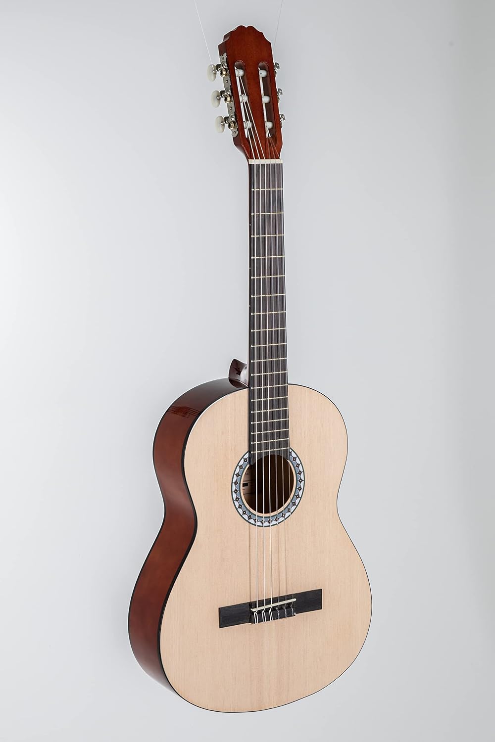 GEWA Classical Guitar BASICPLUS 3/4, Children's Guitar (spruce top, basswood back and sides, high gloss finish, nickel silver frets and chrome plated tuners, ideal for children from 9-12), Natural
