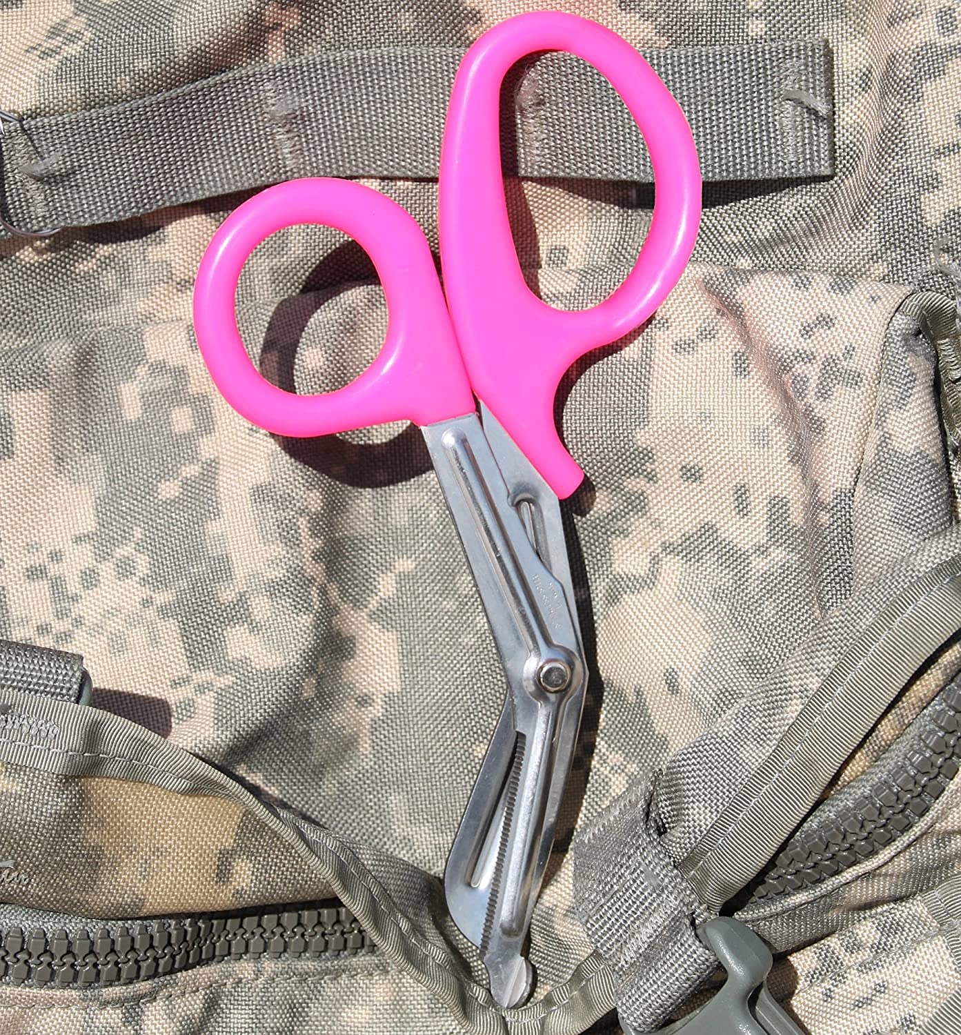 100 Pcs Heavy Duty EMT Trauma Shears - Assorted Rainbow Colors, Ideal for EMS, Nurse, Medic, Police and Firefighter | Strong Enough to Cut A Penny in Half